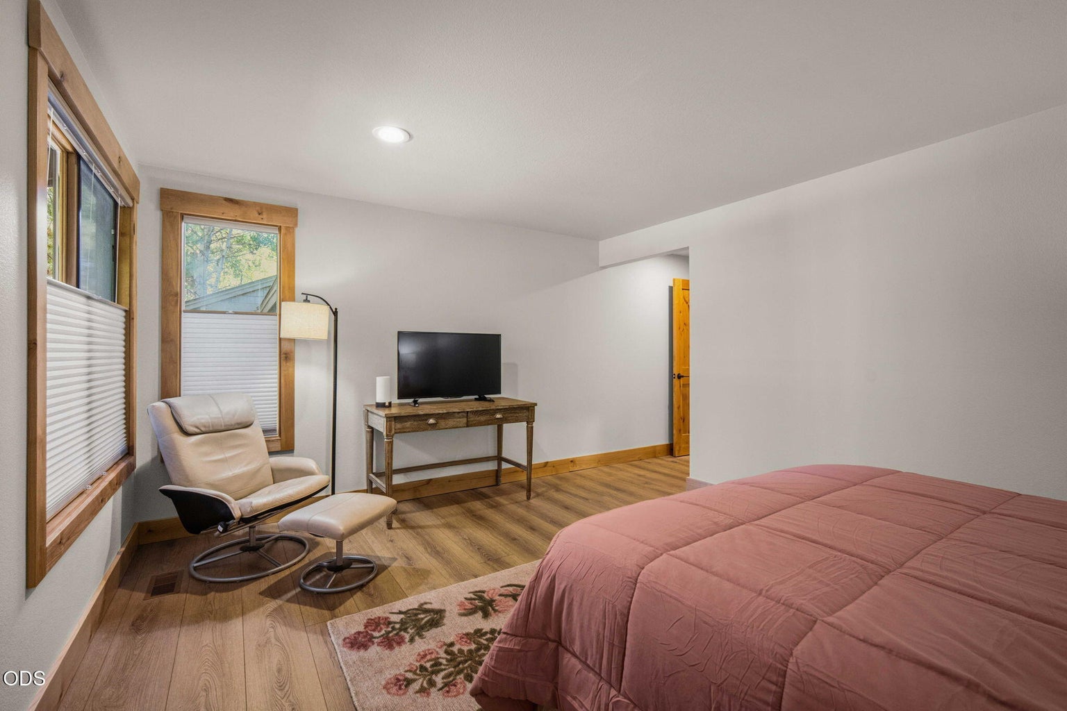 Photo of 57367 Lake Aspen Lane 21 of 35