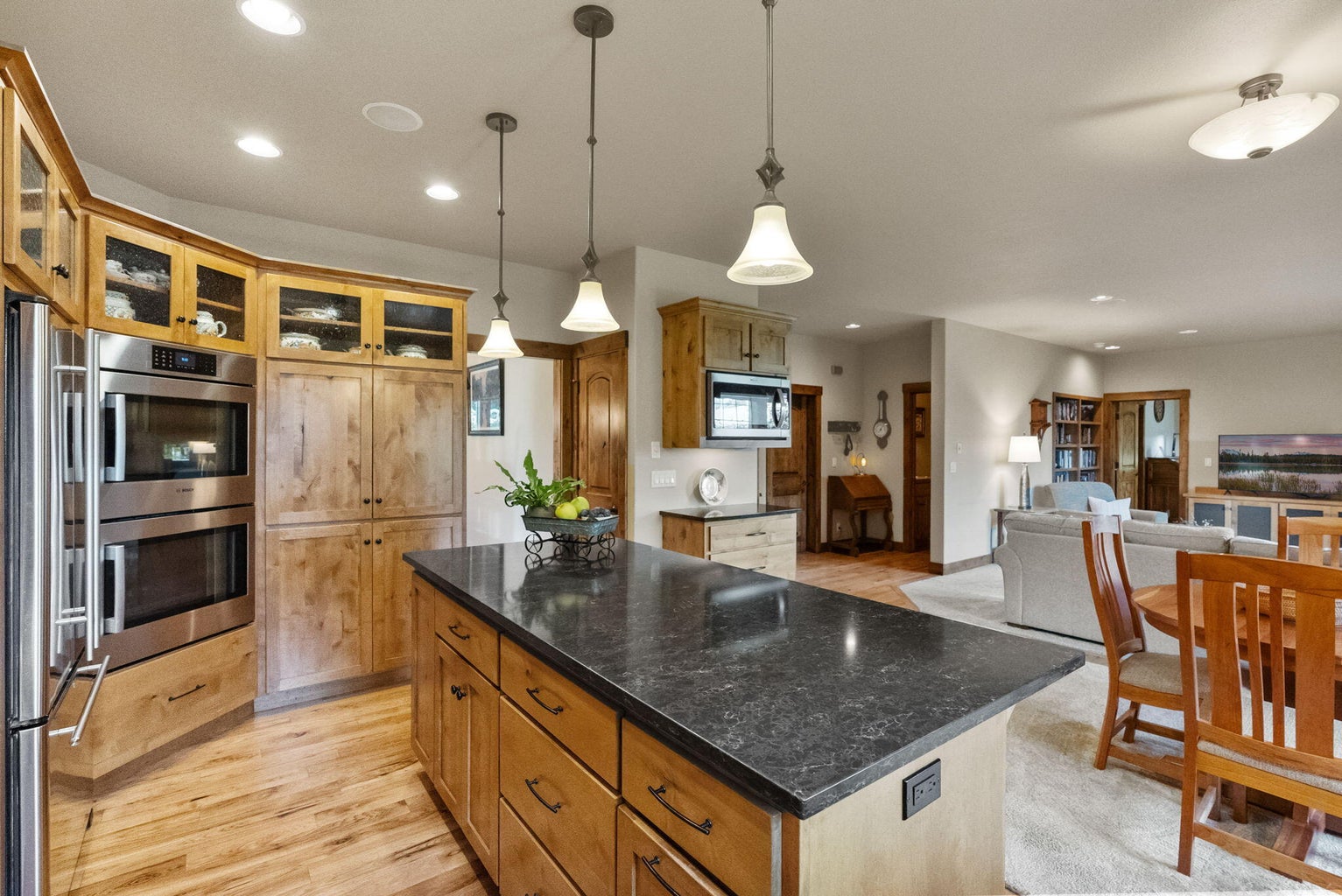 Photo of 20960 Gardenia Avenue 18 of 56