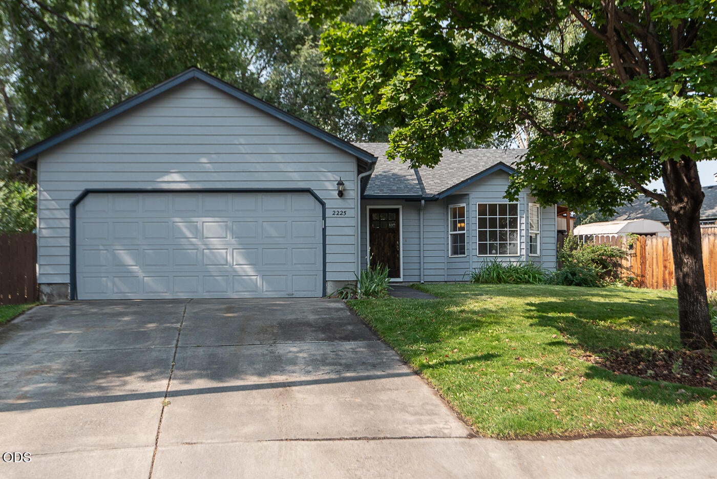 Photo of 2225 SW 30th Court 1 of 24