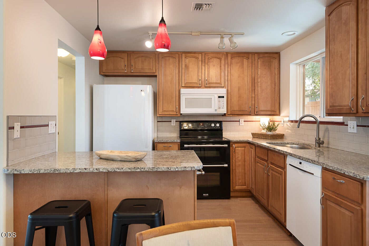 Photo of 2225 SW 30th Court 15 of 24