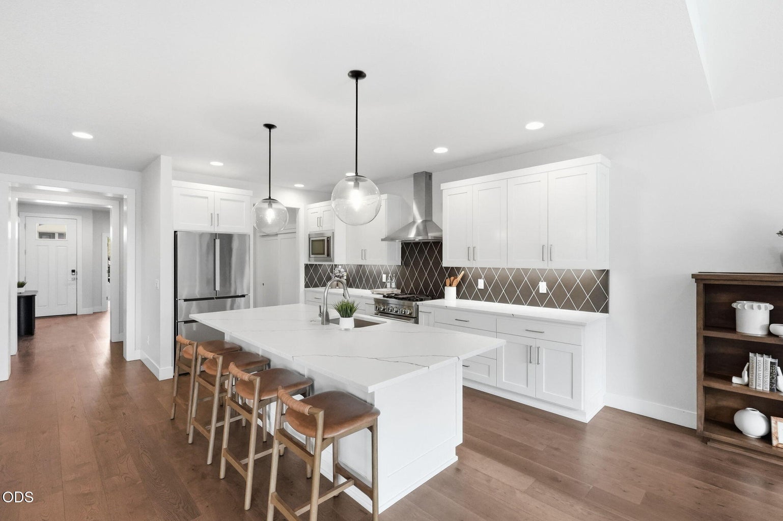 Photo of 2621 NW Sky Vista Court 9 of 63