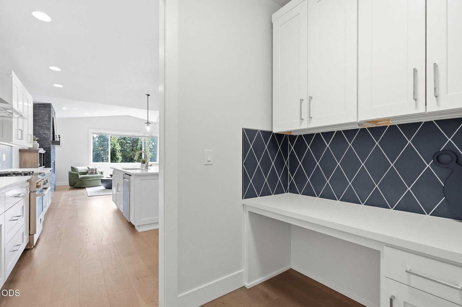 Photo of 2621 NW Sky Vista Court 18 of 63