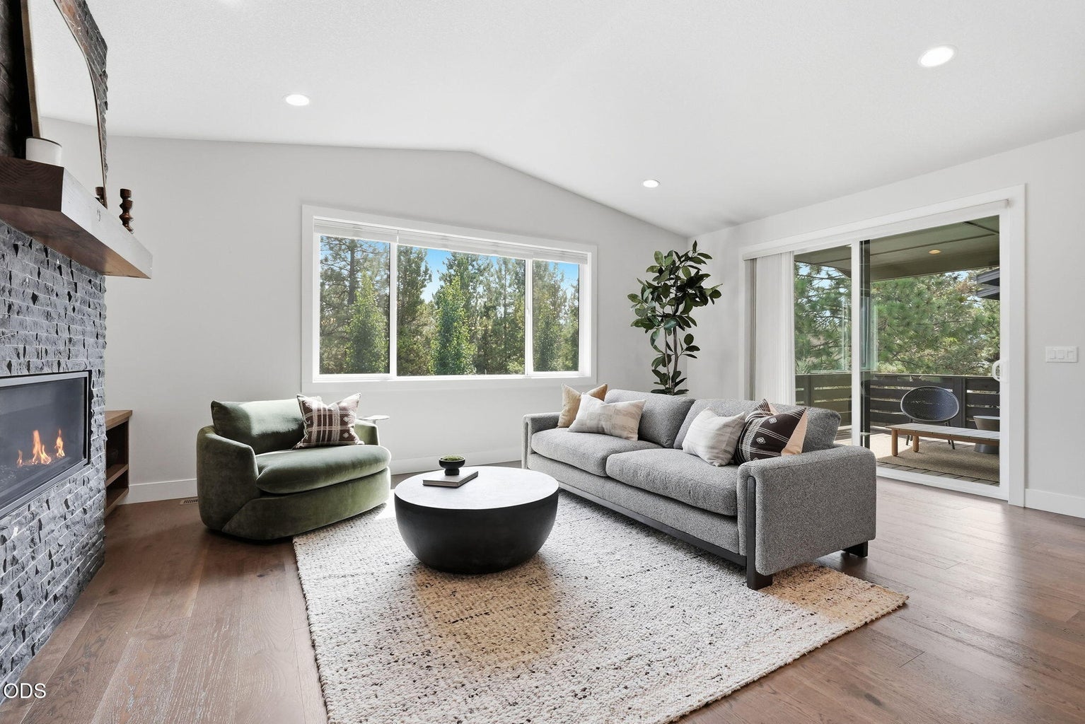 Photo of 2621 NW Sky Vista Court 19 of 63