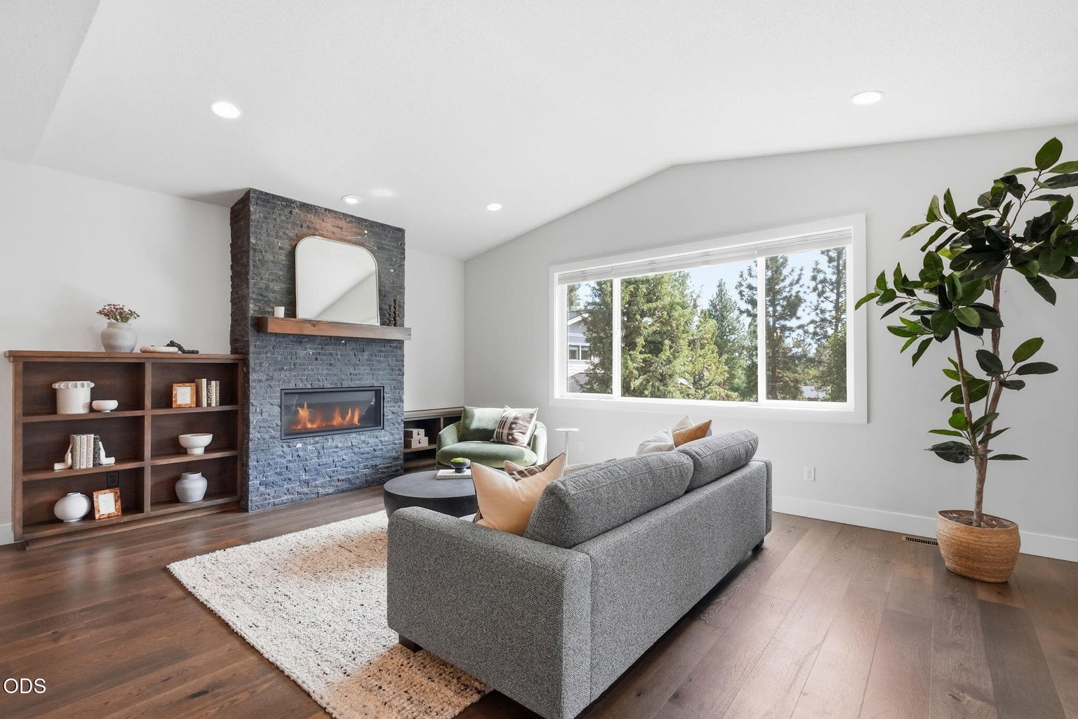 Photo of 2621 NW Sky Vista Court 21 of 63