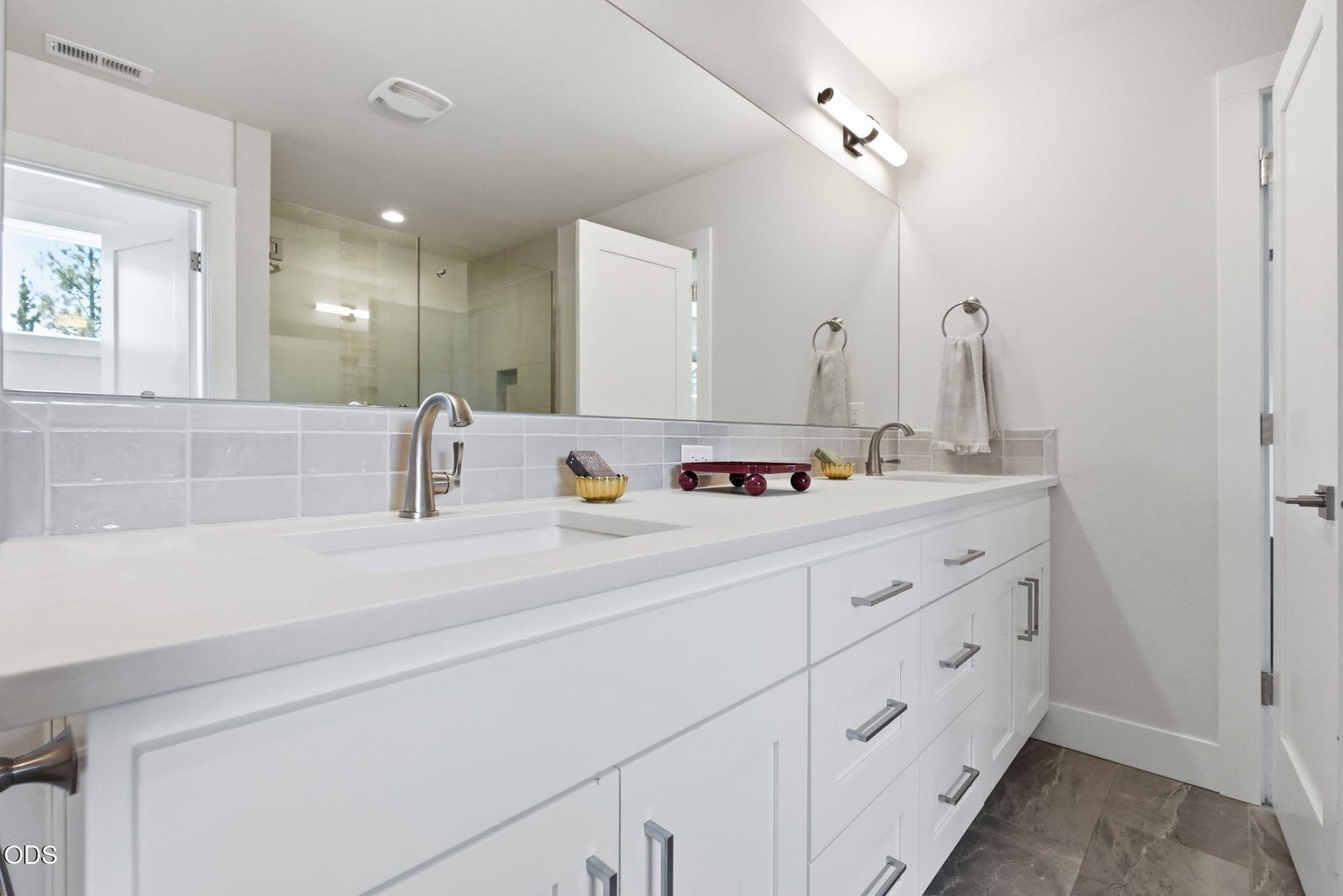 Photo of 2621 NW Sky Vista Court 37 of 63