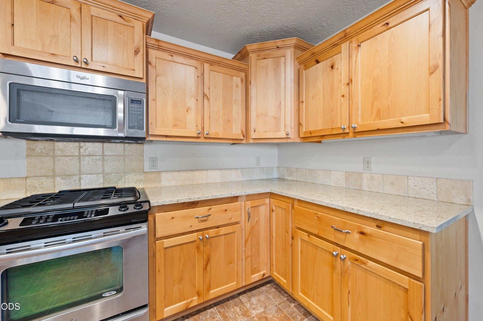 Photo of 2330 NW 10th Street 16 of 37