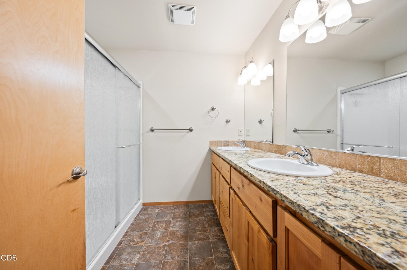 Photo of 2330 NW 10th Street 25 of 37