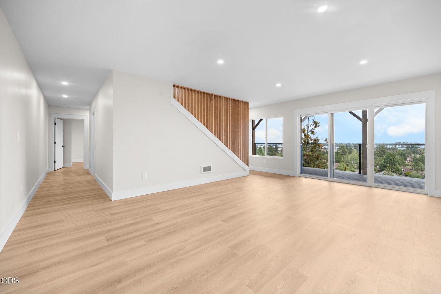 Photo of 3335 NW Fairway Heights Drive 30 of 46
