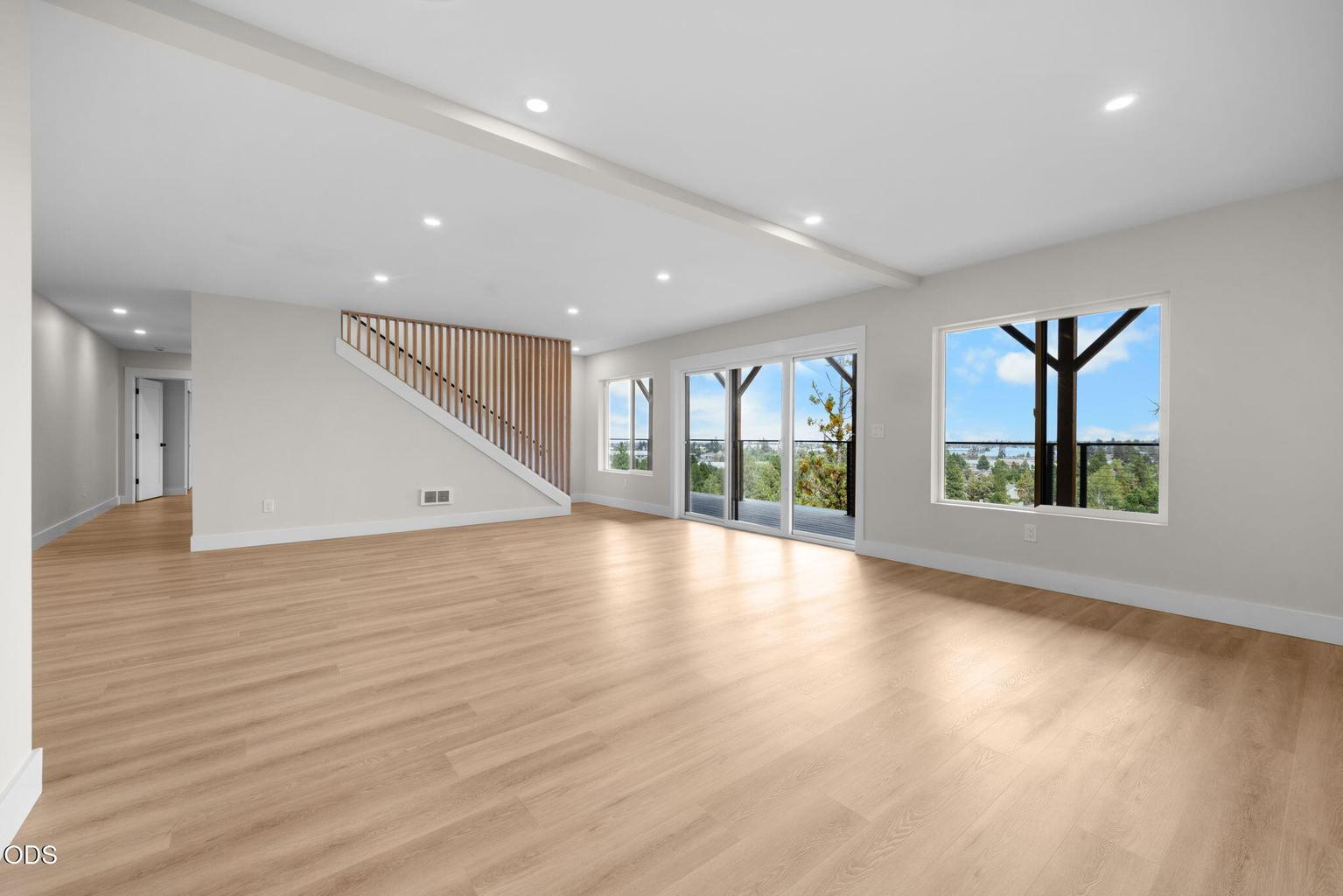 Photo of 3335 NW Fairway Heights Drive 31 of 46
