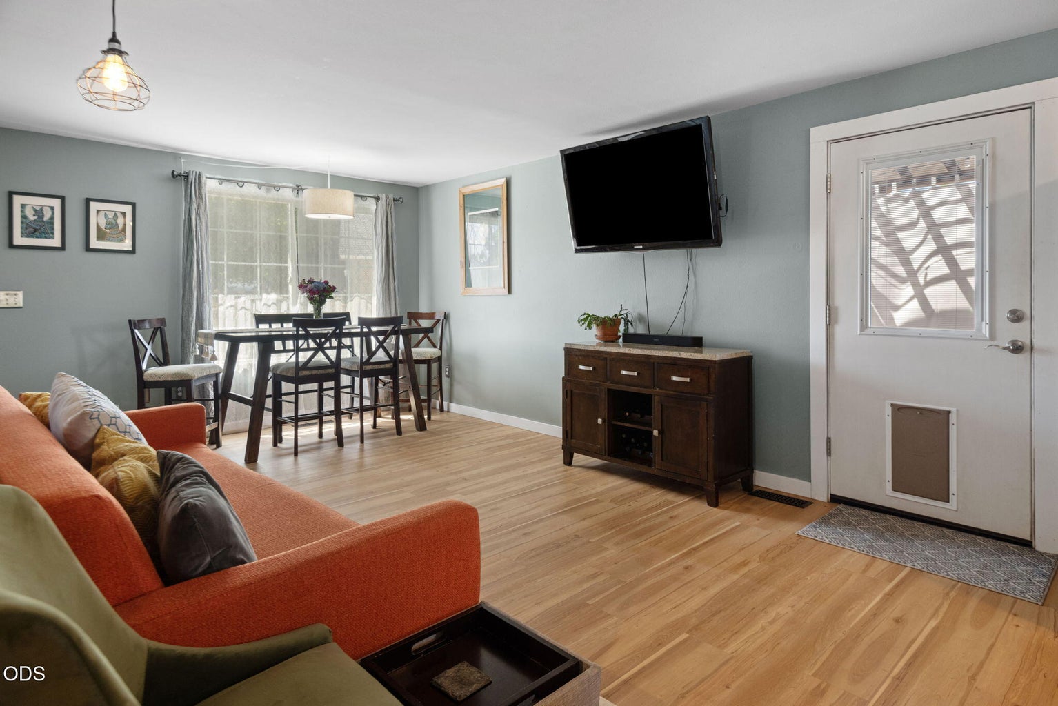 Photo of 3242 NE Woodbury Court 5 of 19