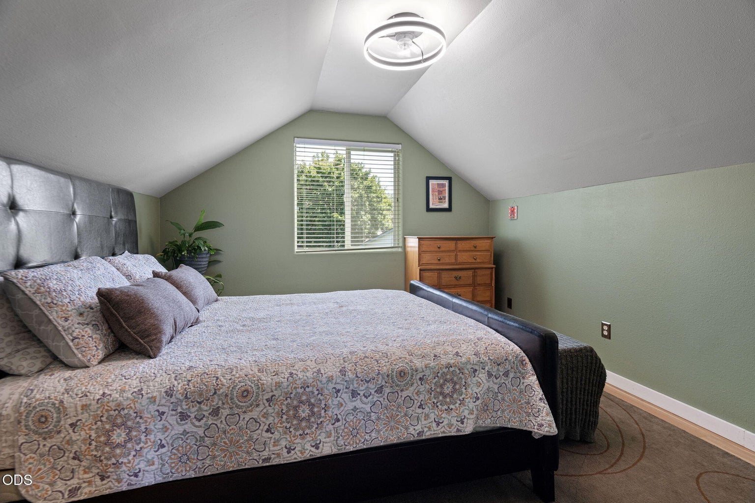 Photo of 3242 NE Woodbury Court 13 of 19