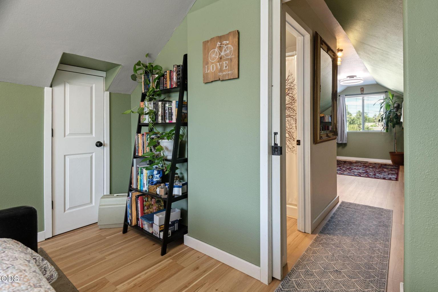 Photo of 3242 NE Woodbury Court 14 of 19