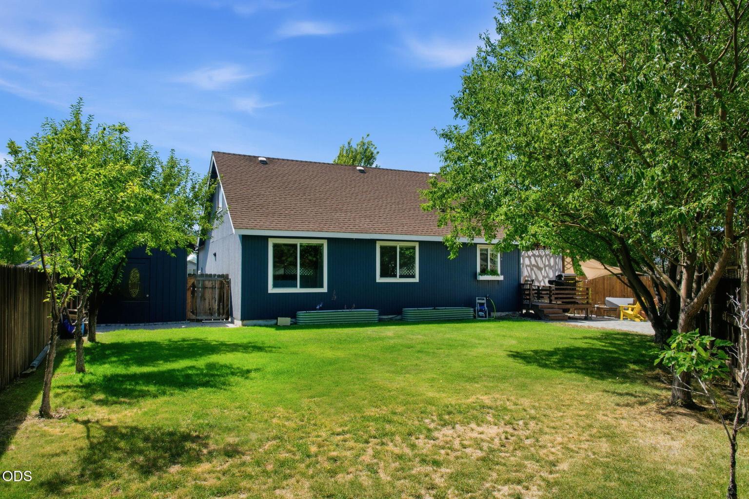 Photo of 3242 NE Woodbury Court 15 of 19