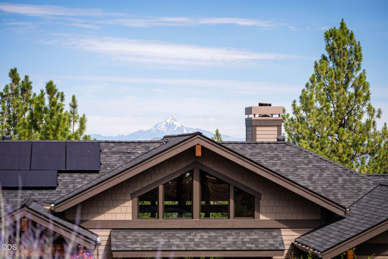 Photo of 1624 NW Overlook Drive 4 of 57