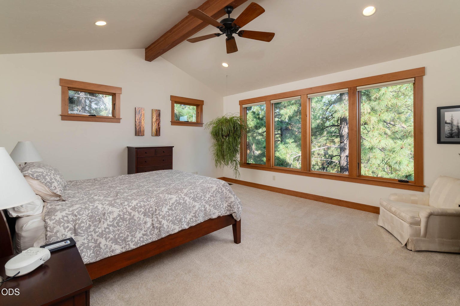 Photo of 1624 NW Overlook Drive 22 of 57
