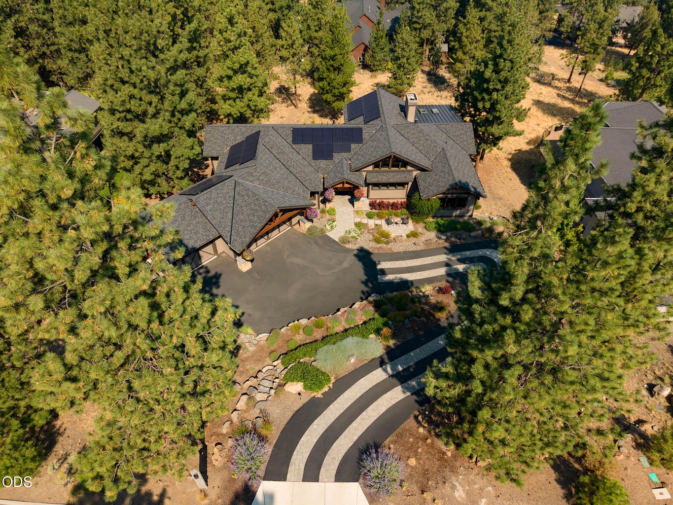 Photo of 1624 NW Overlook Drive 34 of 57