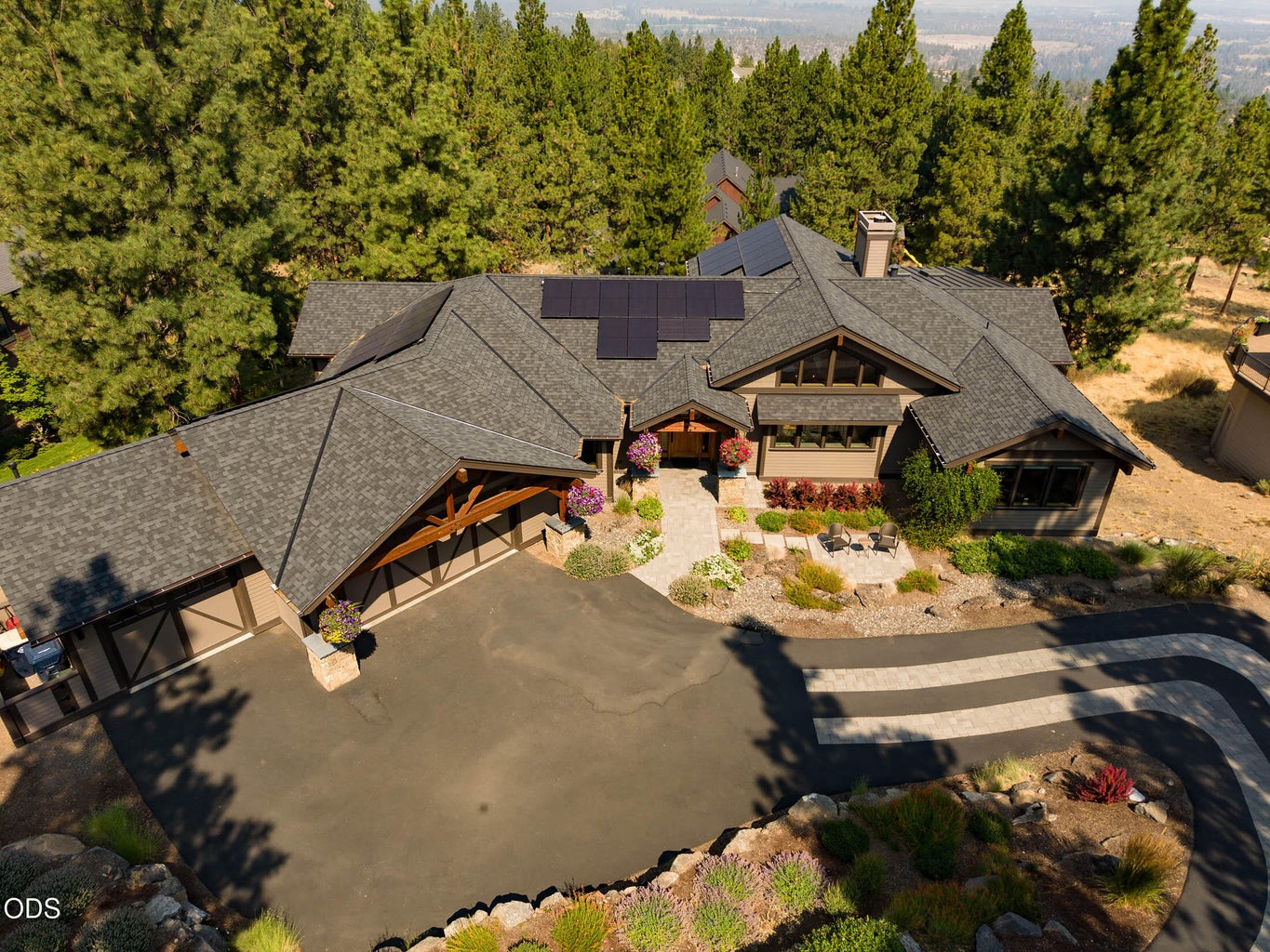 Photo of 1624 NW Overlook Drive 42 of 57
