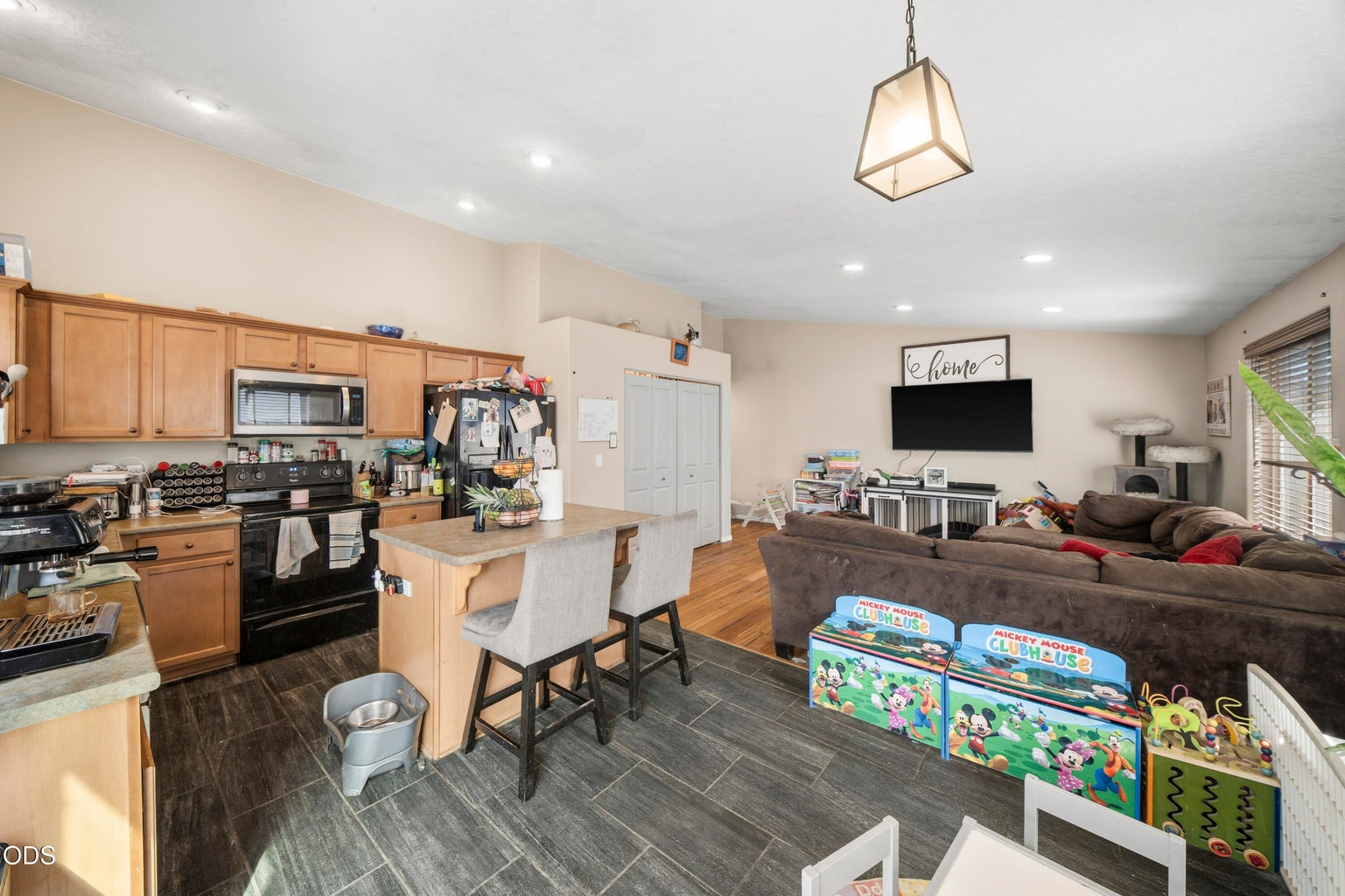 Photo of 16423 Riley Drive 14 of 24