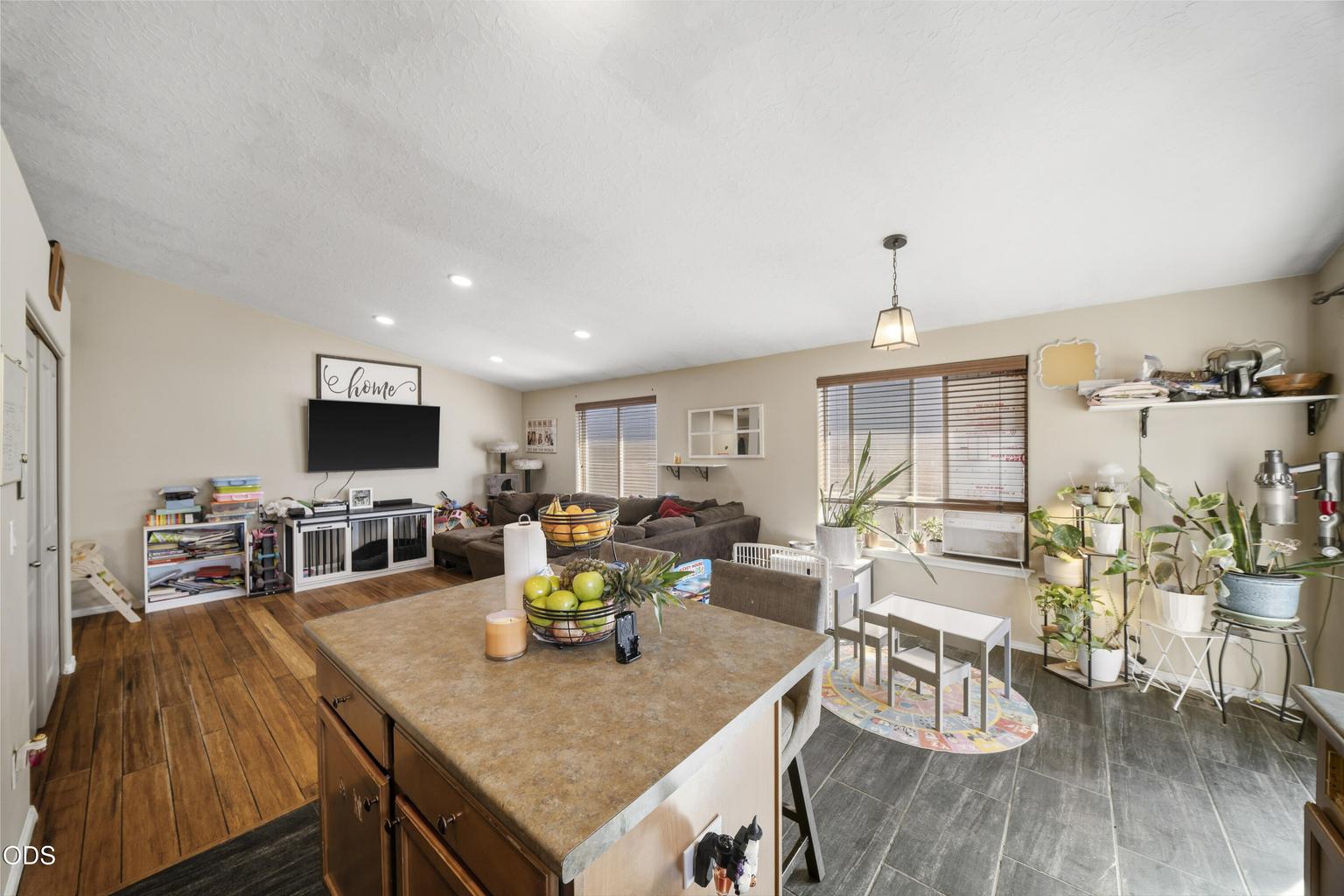 Photo of 16423 Riley Drive 15 of 24