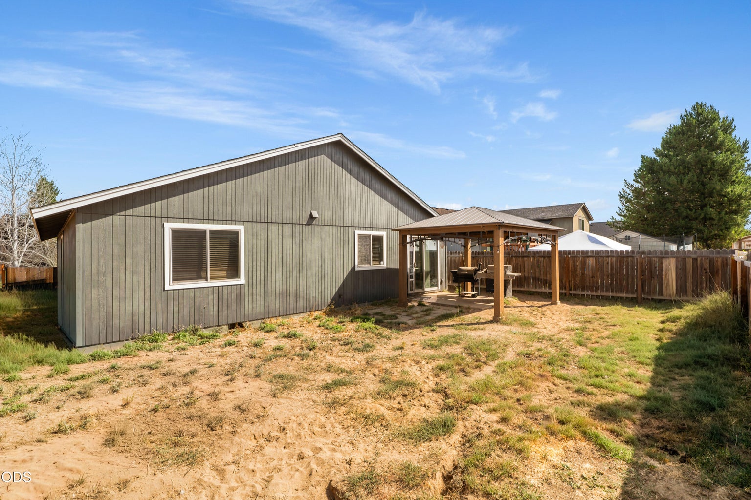 Photo of 16423 Riley Drive 4 of 24