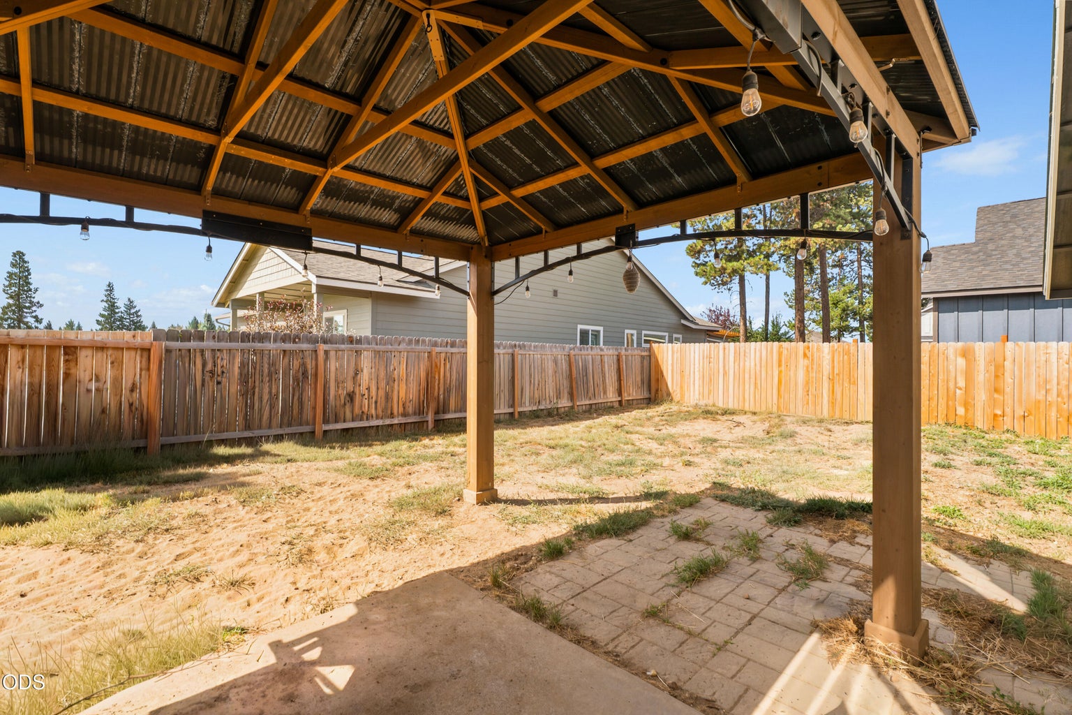 Photo of 16423 Riley Drive 7 of 24