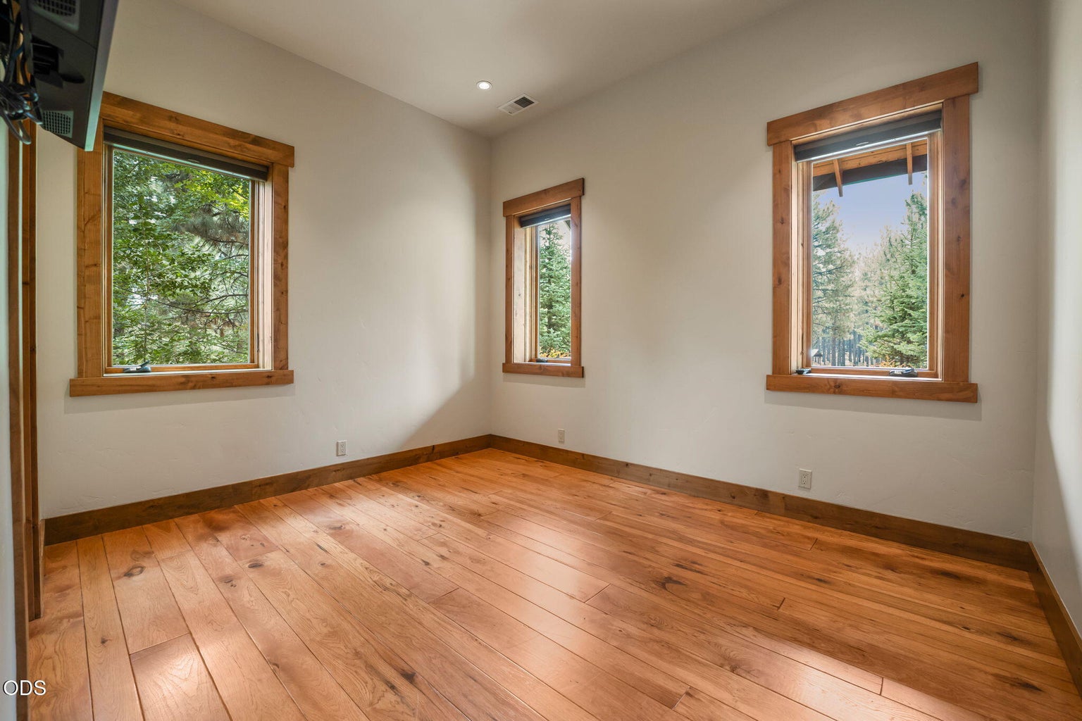 Photo of 14880 Chickaree Lane 15 of 116