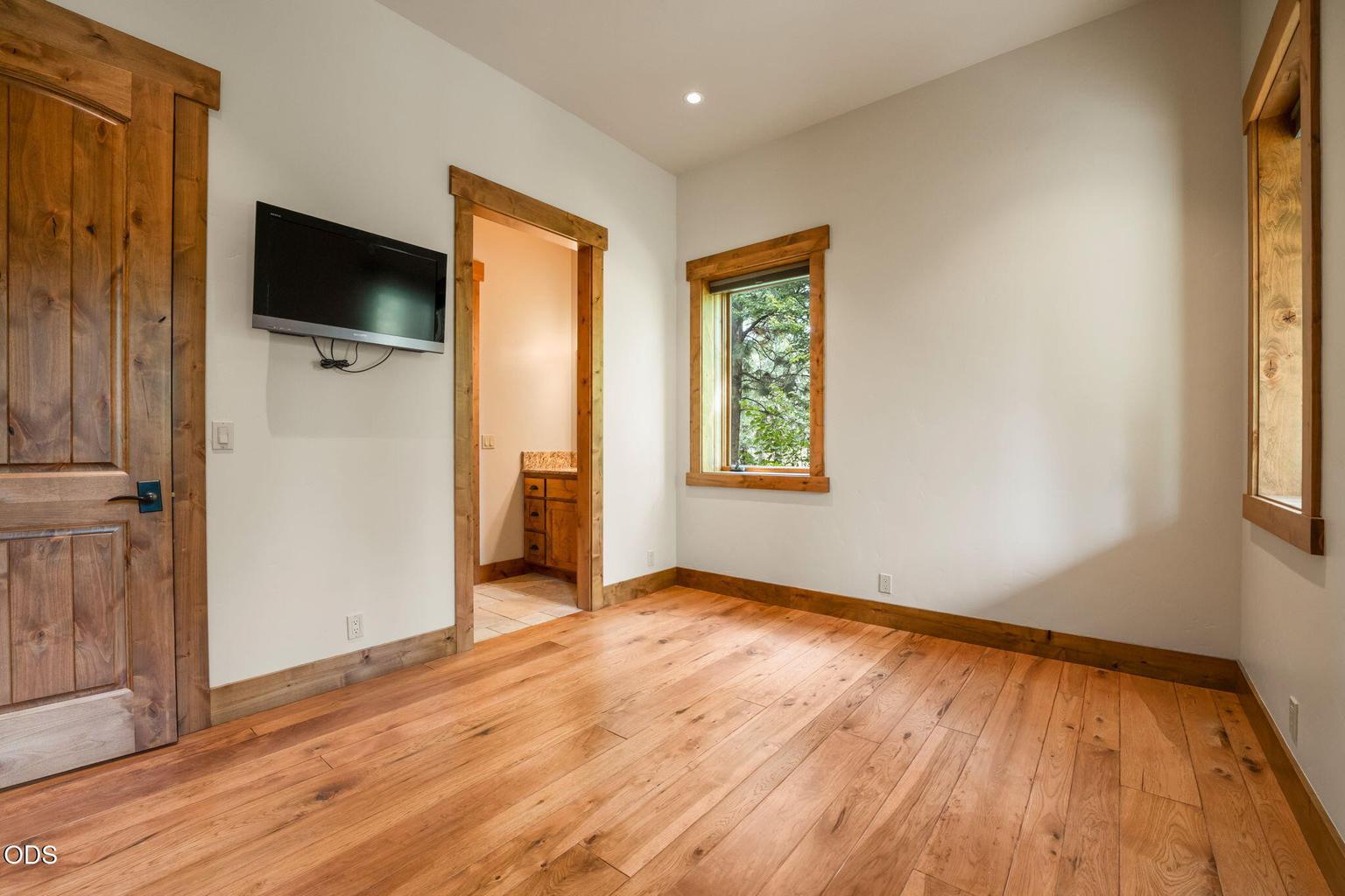 Photo of 14880 Chickaree Lane 85 of 116