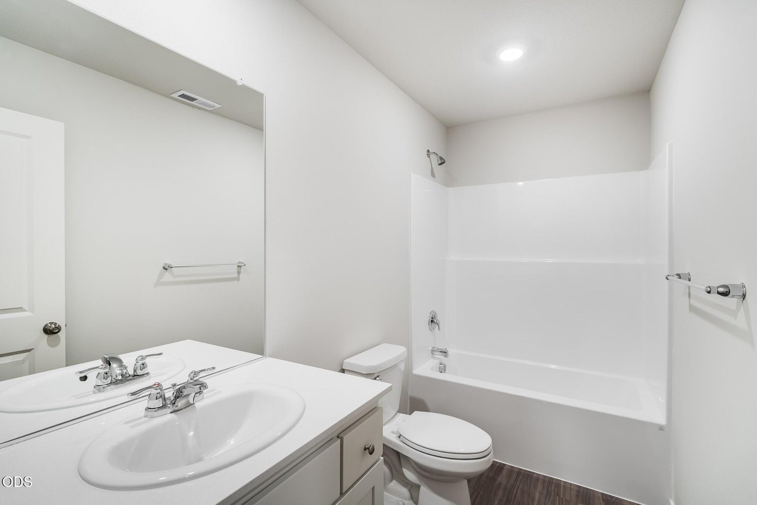 Photo of 16640 Memorial Lane 23 of 36