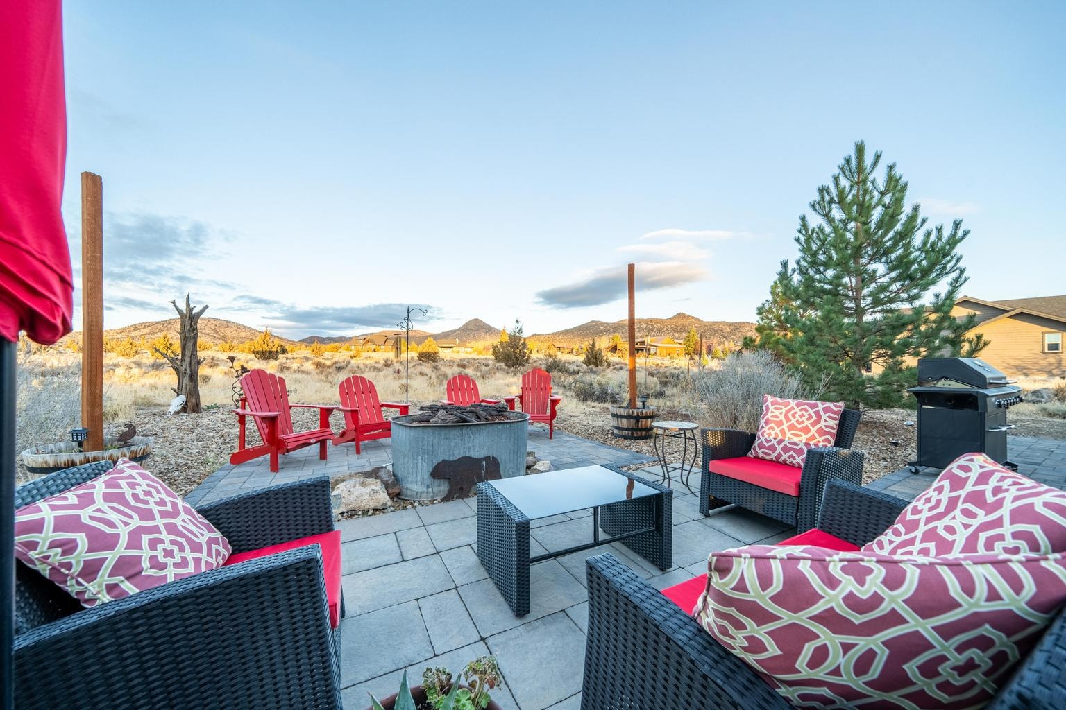 Plenty of room for those friends and family gatherings under the stars