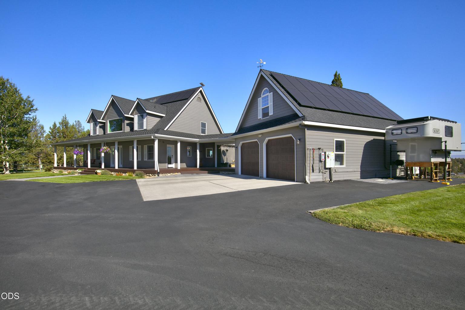 Photo of 6105 NW Kingwood Avenue 65 of 94