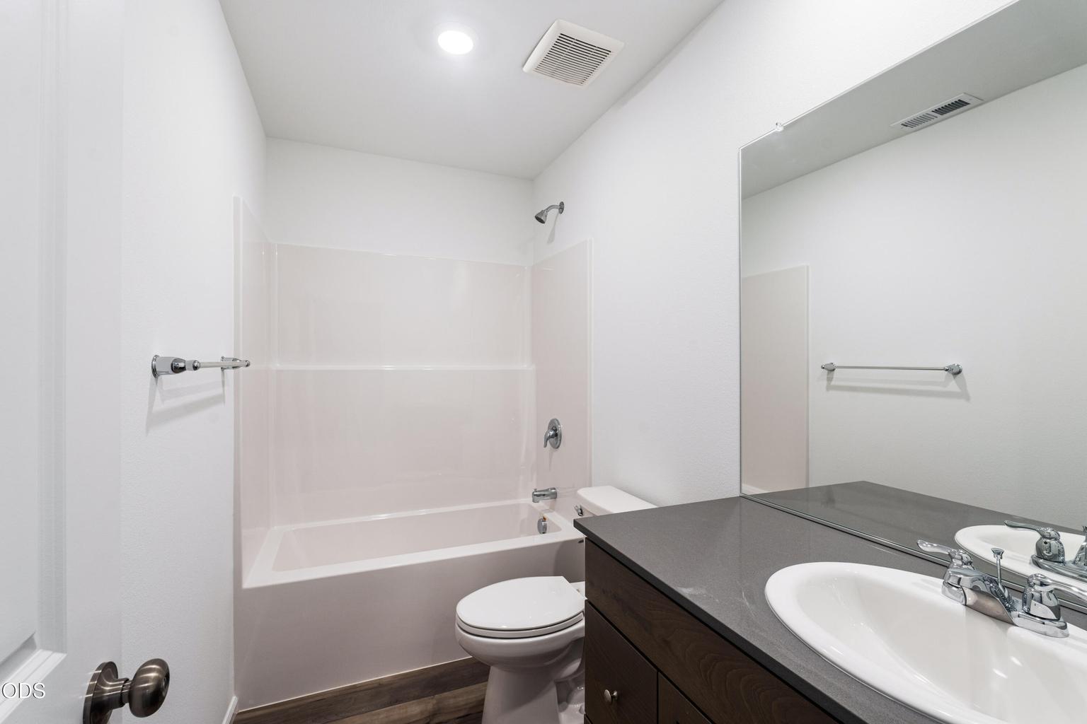 Photo of 16657 Cottage Pine St 17 of 33