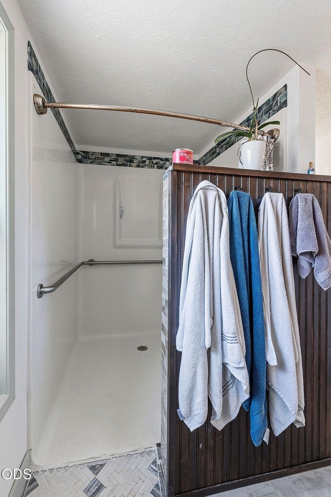 Large Walk in Shower