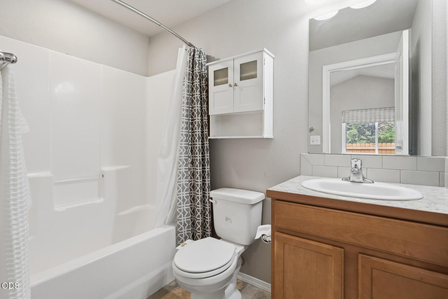 Photo of 612 SE Gleneden Place 21 of 40