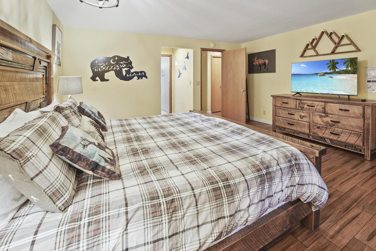 Master Bedroom with King Bed and Ensuite