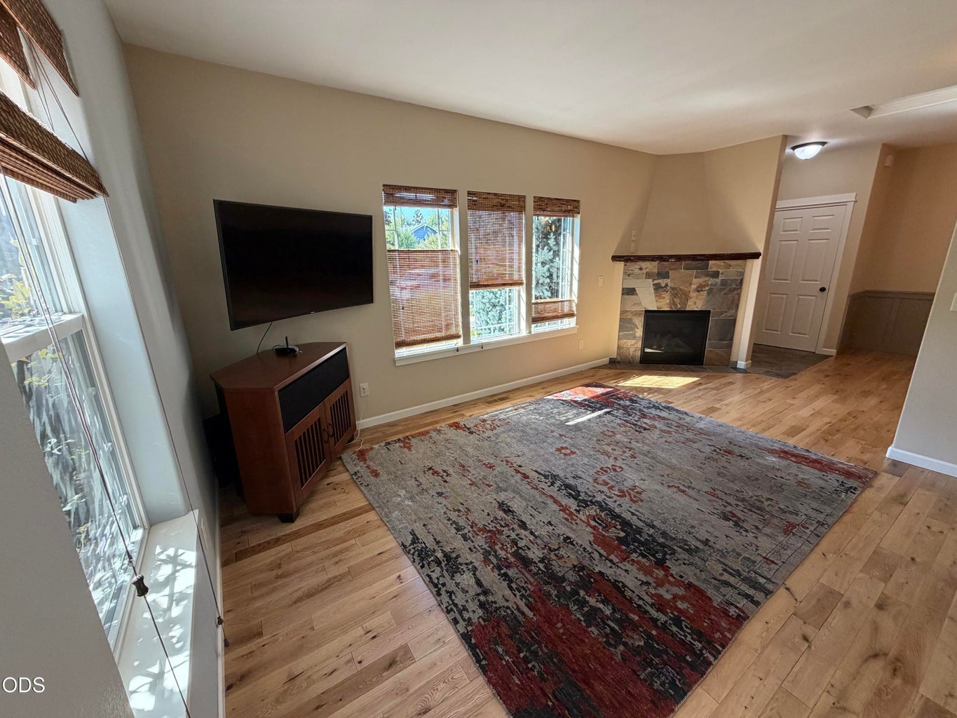 Photo of 2750 NE Great Horned Place 5 of 54
