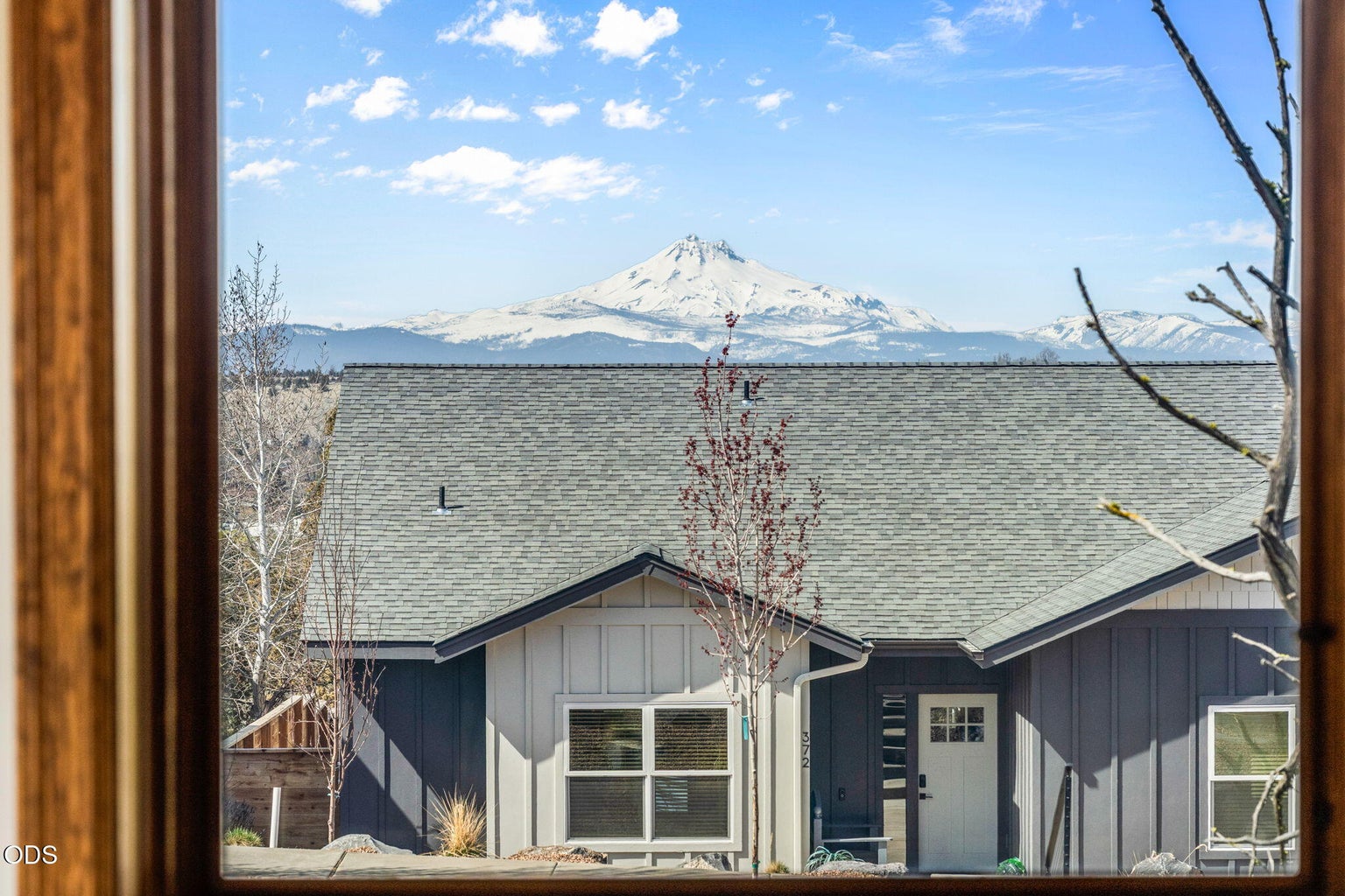 Photo of 373 SE Manzanita Drive 5 of 46