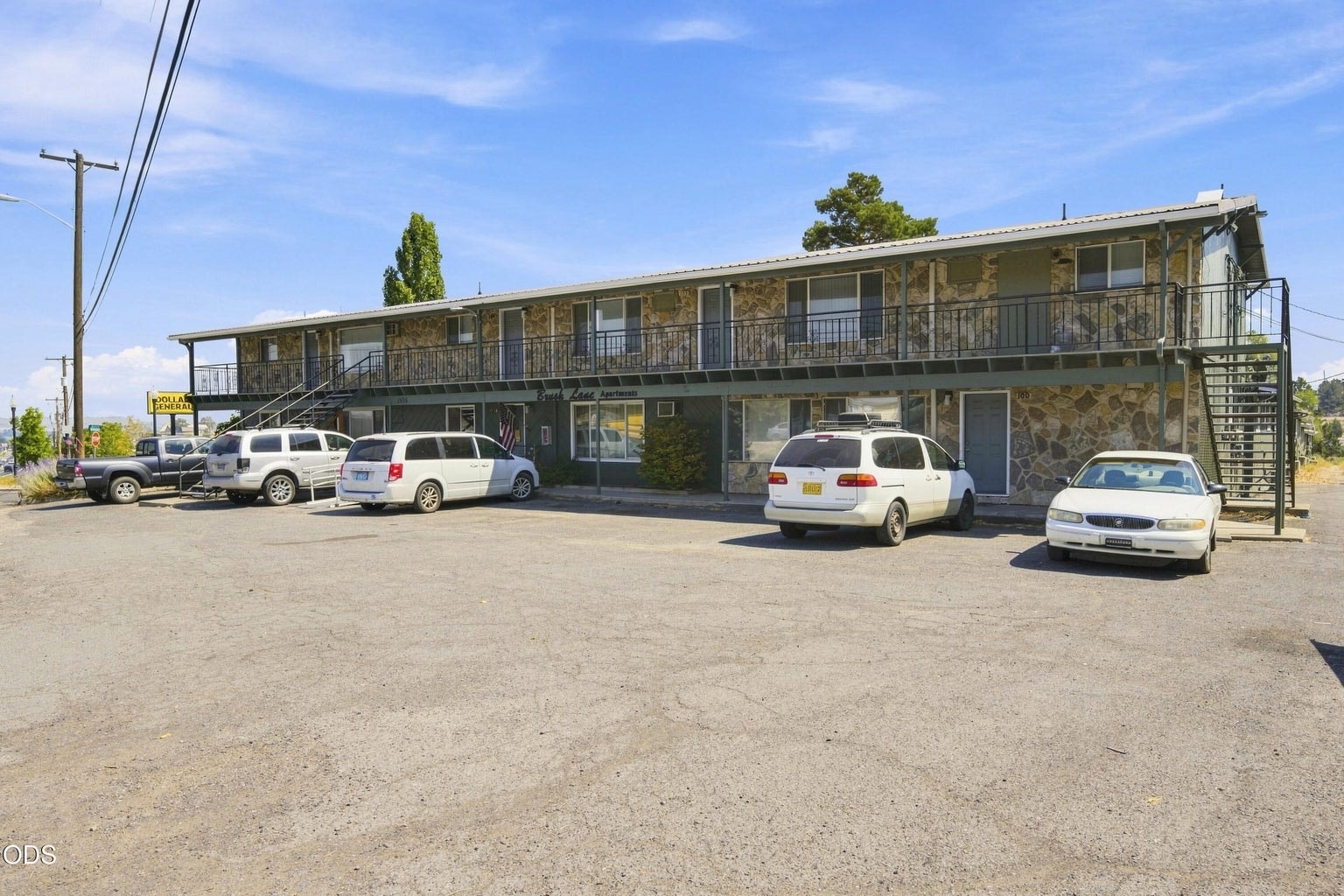 Photo of 1535 SW Highway 97 3 of 12