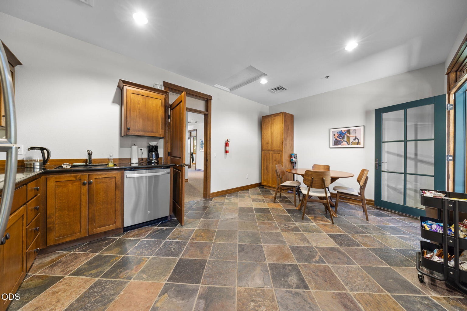 Kitchenette / Break room