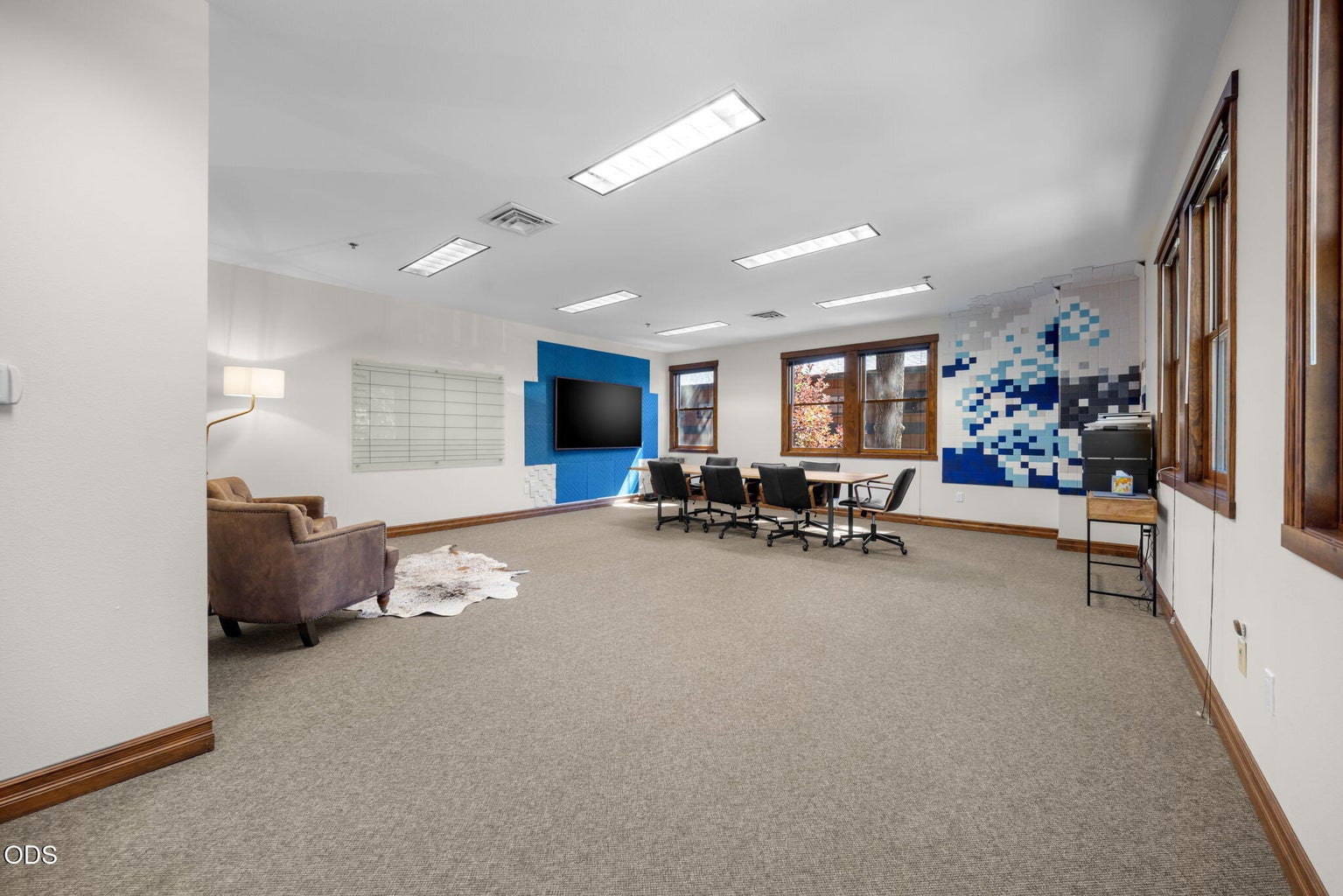 Suite 201