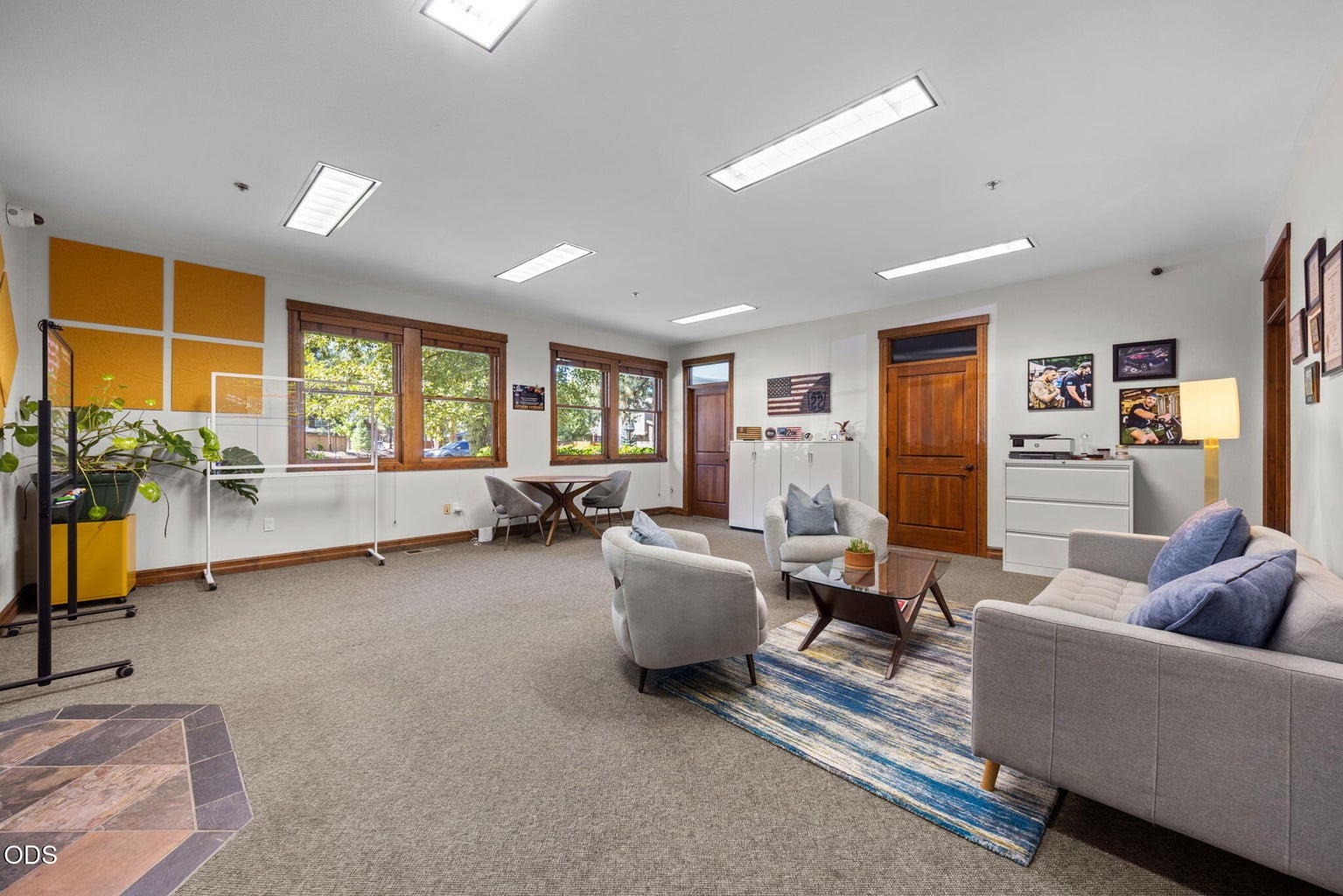 Suite 102 - Reception