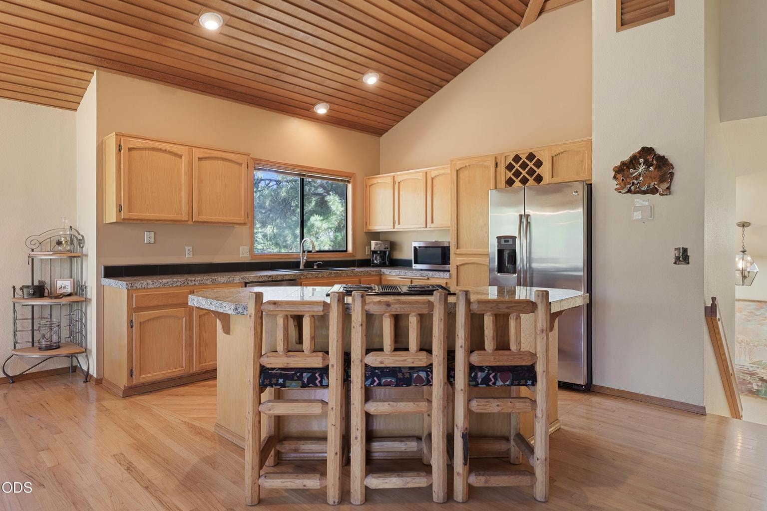 Photo of 17855 Lava Butte Lane 12 of 43