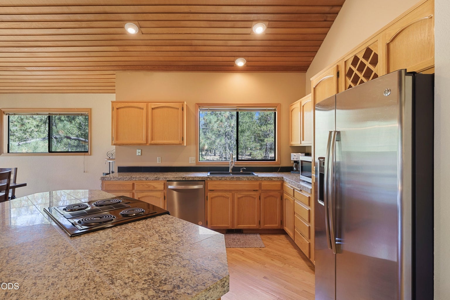 Photo of 17855 Lava Butte Lane 13 of 43