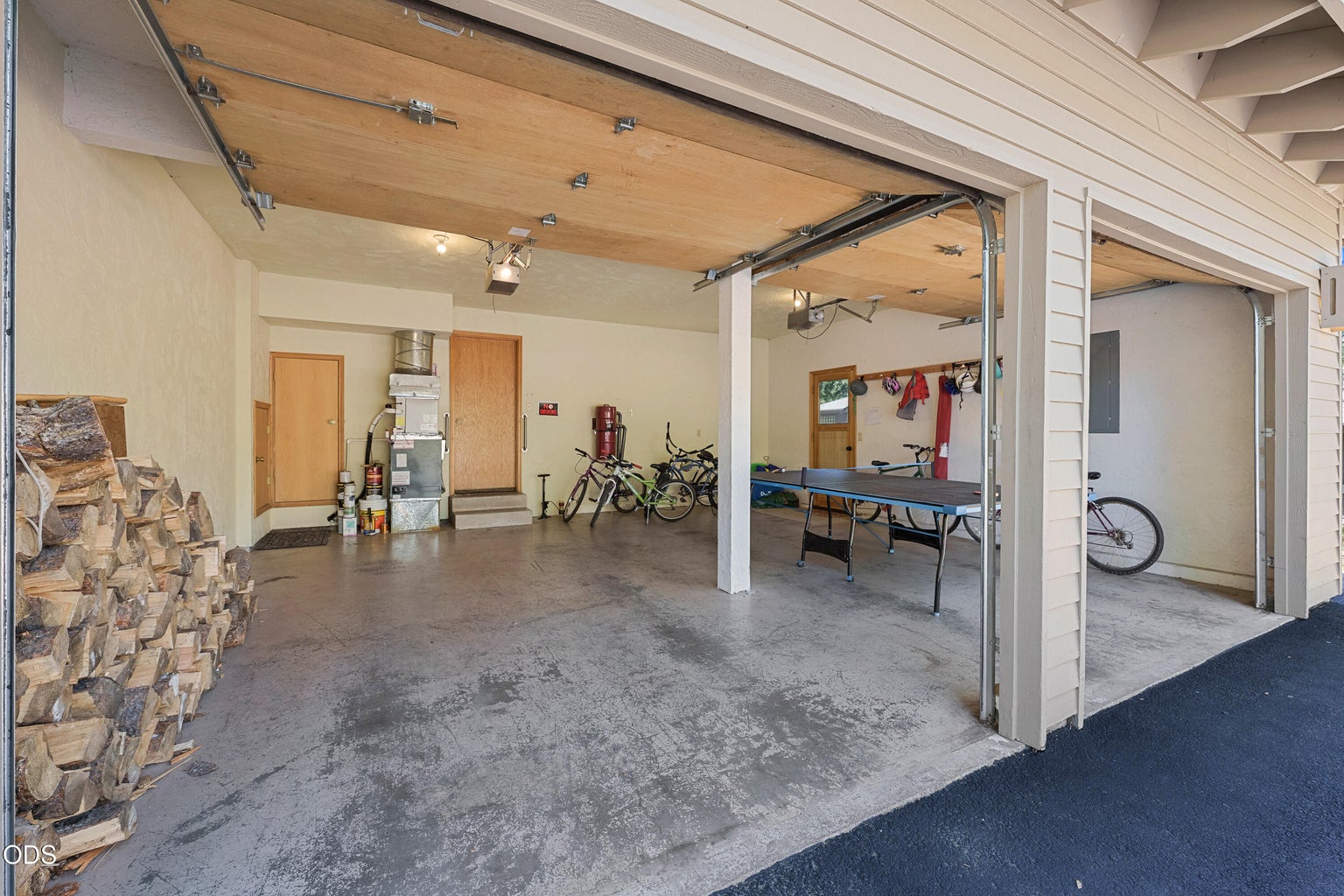 Photo of 17855 Lava Butte Lane 42 of 43