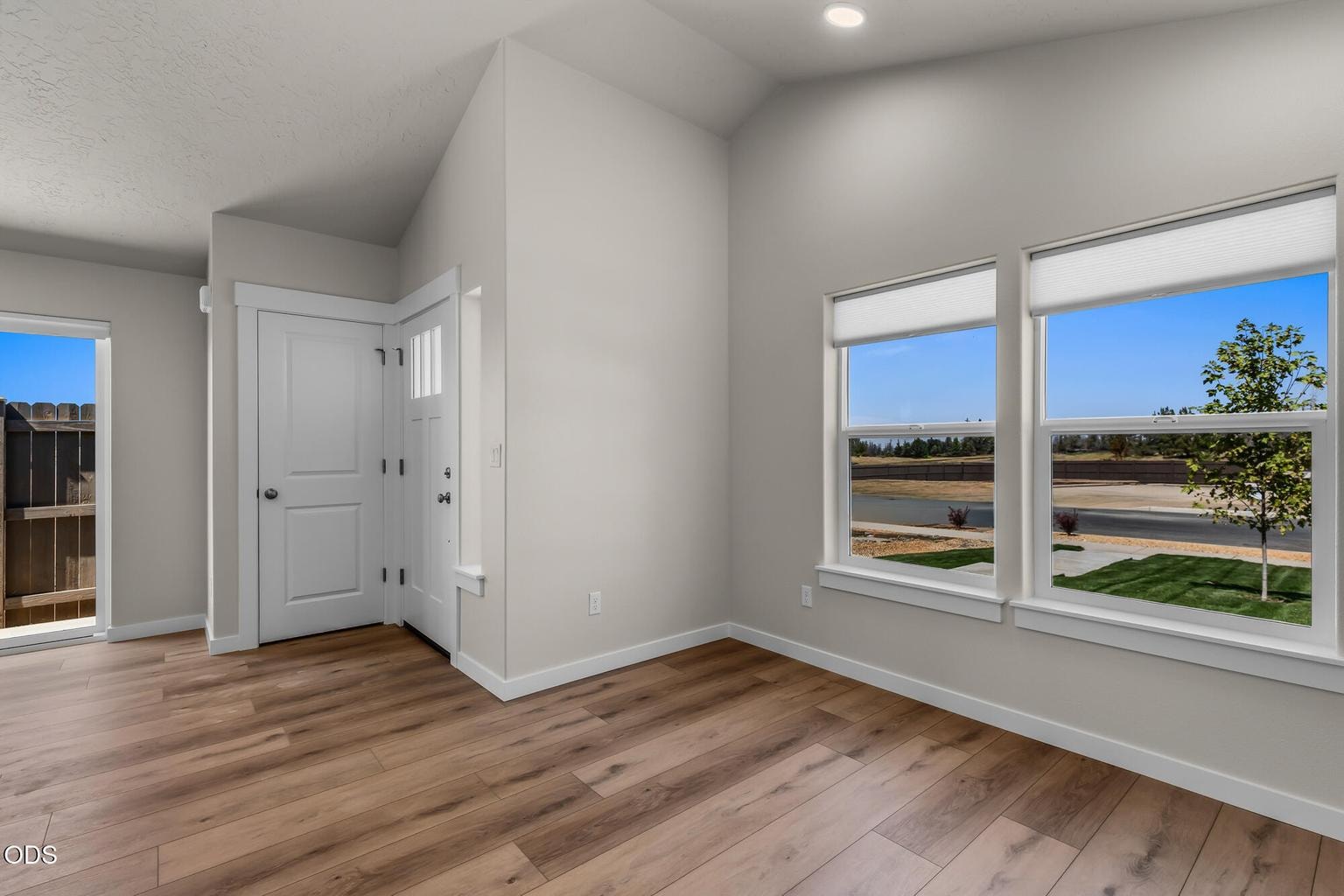 Photo of 2842 NW Sterling Drive 19 of 22
