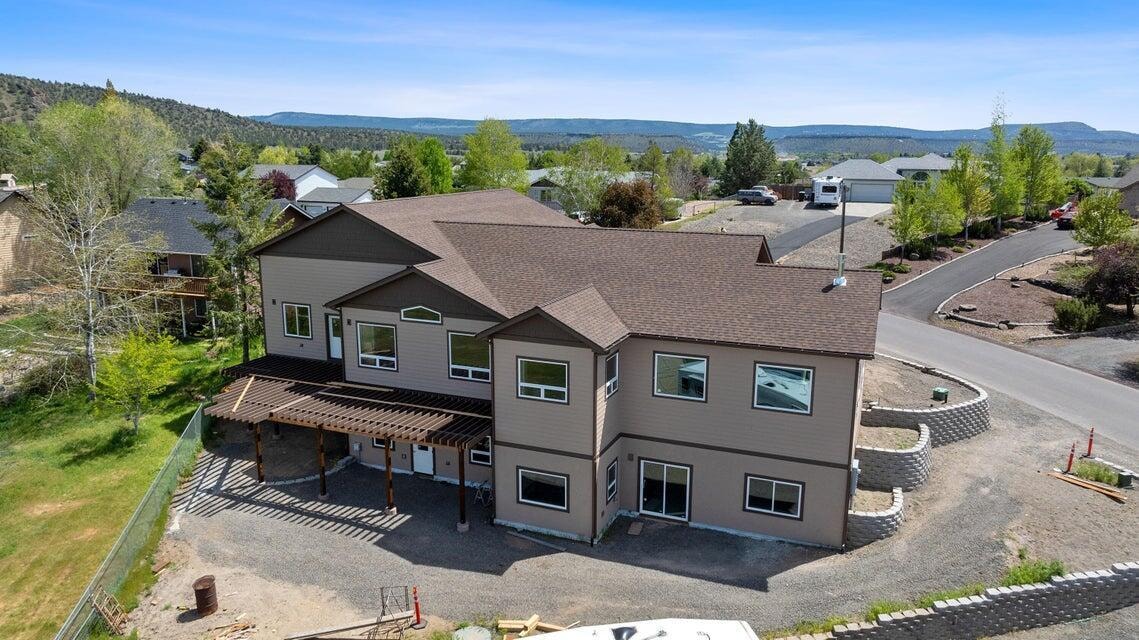 Photo of 3248 NE Yellowpine Road 4 of 62