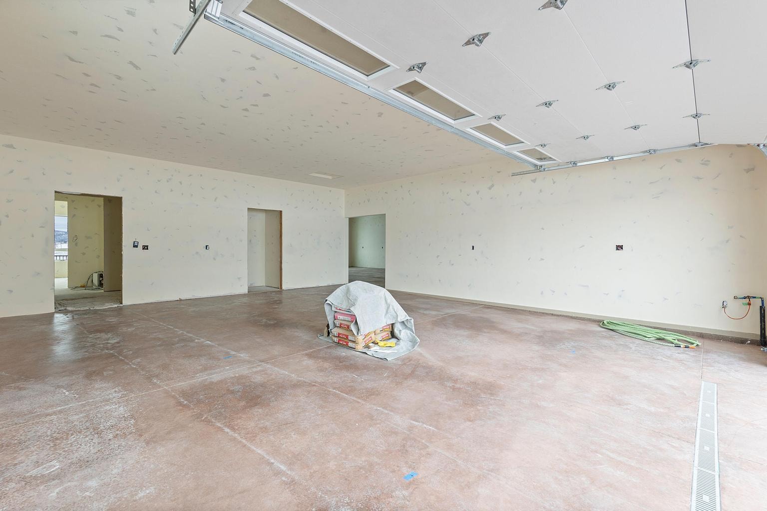 Photo of 3248 NE Yellowpine Road 12 of 62
