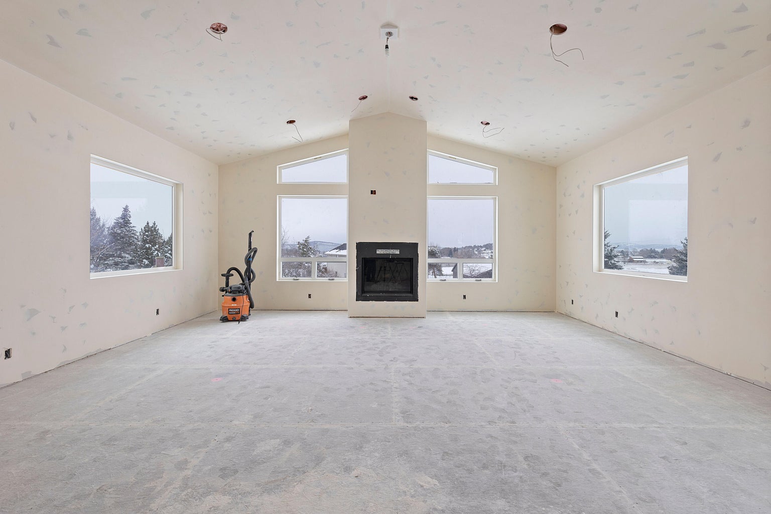 Photo of 3248 NE Yellowpine Road 17 of 62