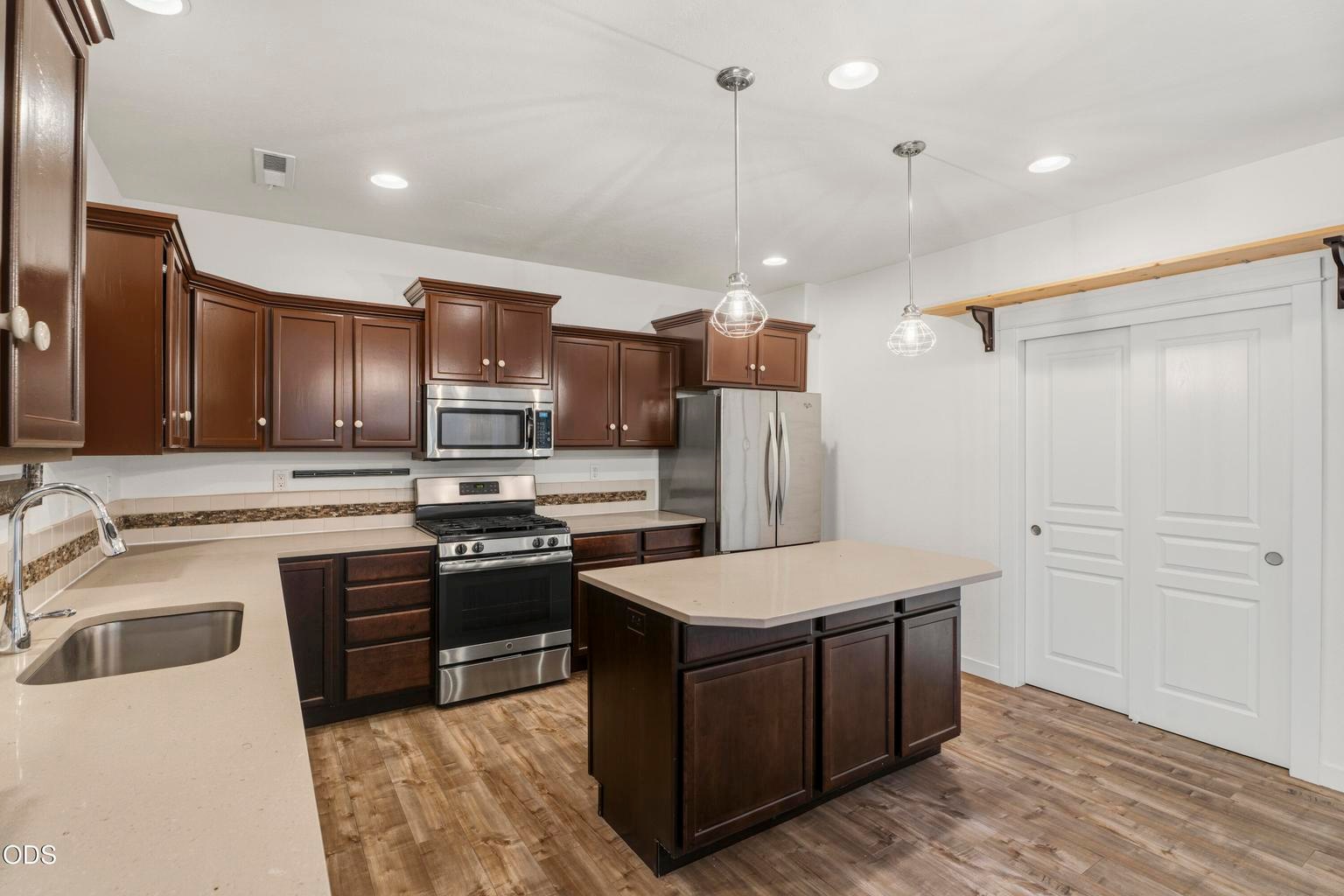 Photo of 2534 NE Cretia Court 21 of 56
