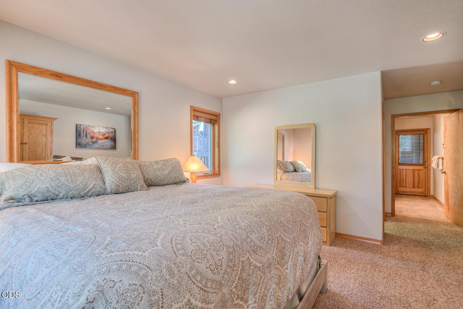 Photo of 57864 Blue Grouse Lane 14 of 38