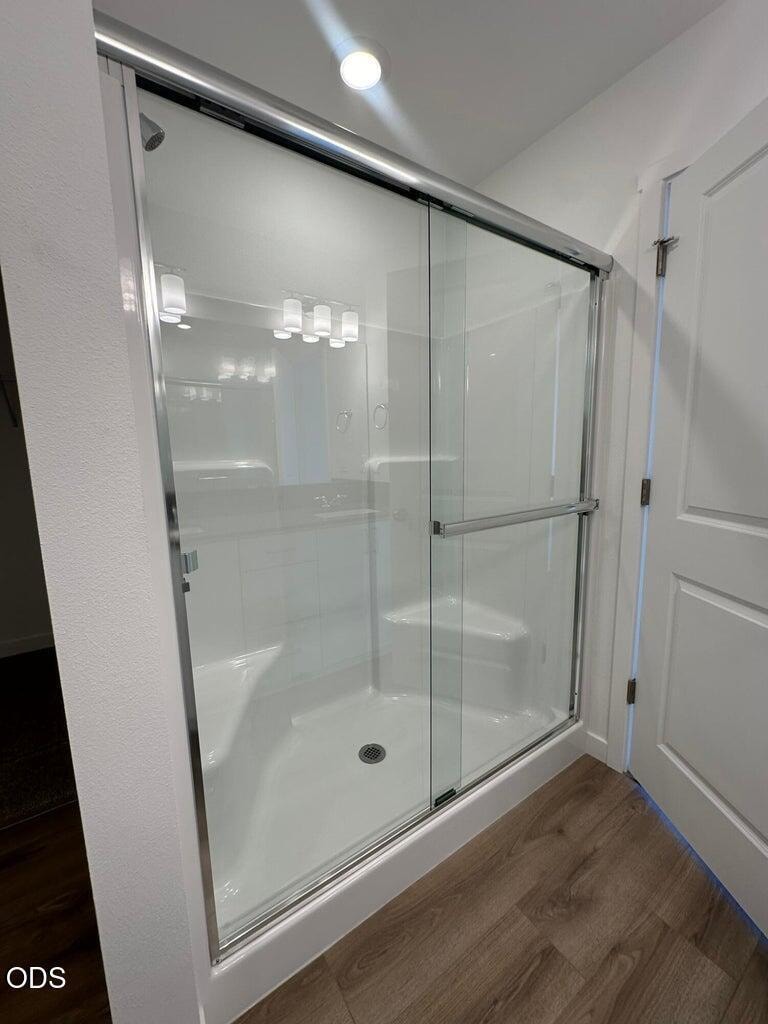 Photos of similar model, actual finishes may vary